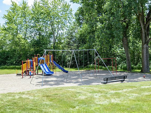4th image of 1698 Reed Rd #1660E