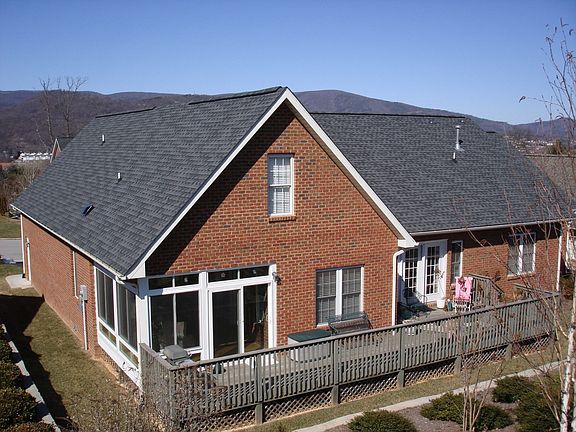 2nd image of 2022 Stone Mill Dr