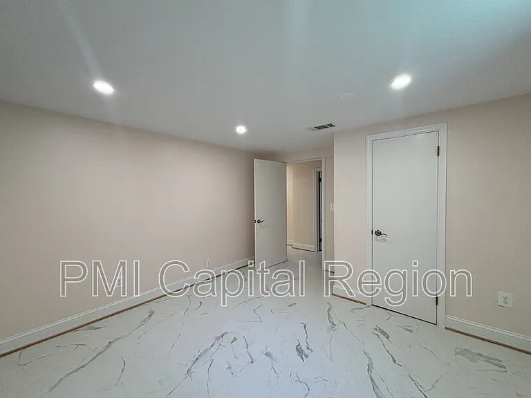 12 Mills Rd — Photo 15