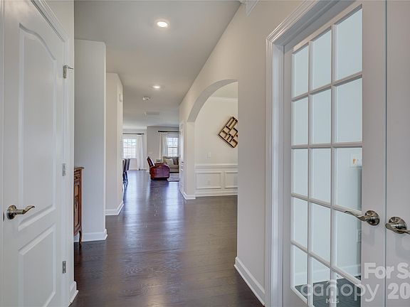 5th image of 16541 Cozy Cove Rd