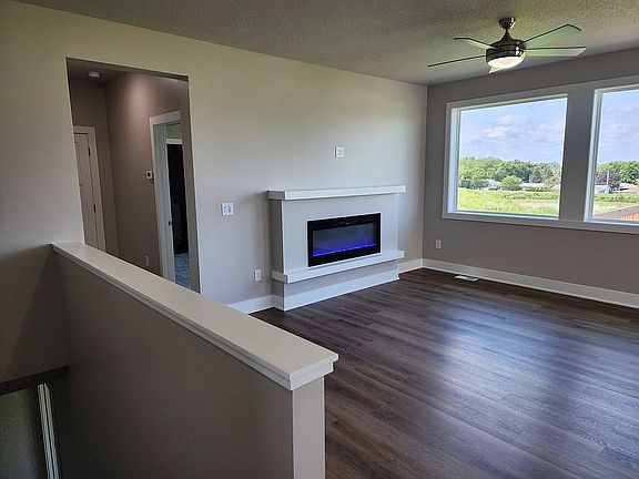 3rd image of 902 Lakin Foundation Blvd