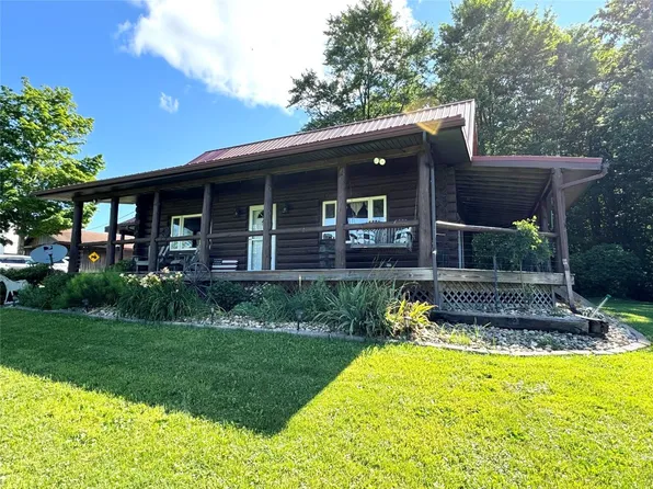 21442 Fry Rd, Saegertown, PA 16433
