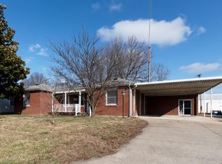 1022 S Market St, Mount Vernon, MO 65712