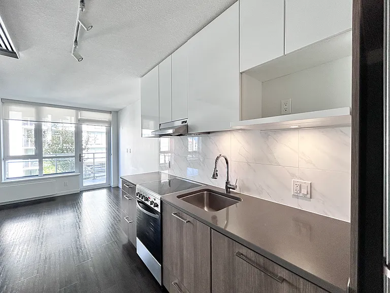 183 Georgia St E — Photo 65