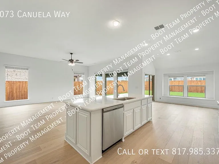 1073 Canuela Way — Photo 18
