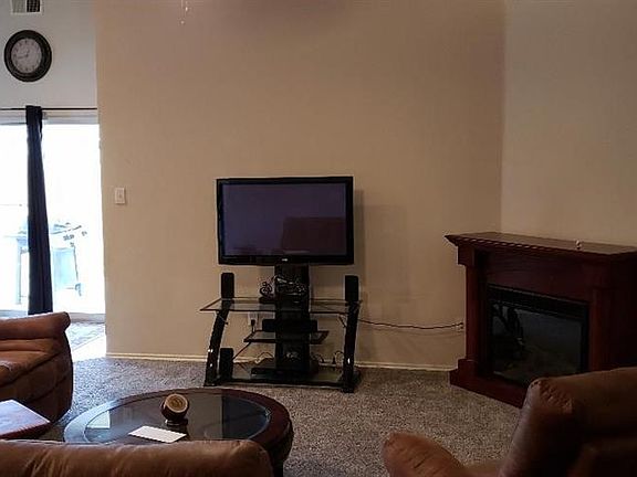 3rd image of 1133 Blackburn Dr