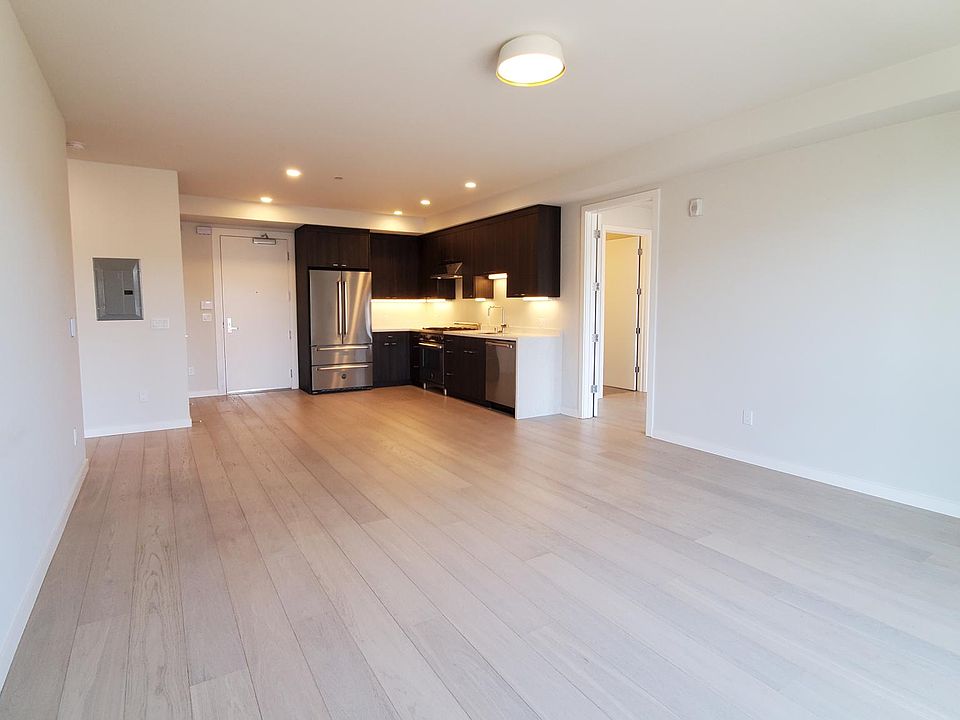 1st image of 2600 Harrison St #205