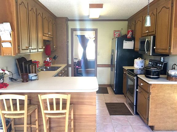 3rd image of 102 Hunters Creek Dr