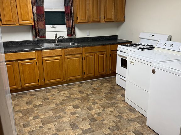 3rd image of 123 Luther Ave