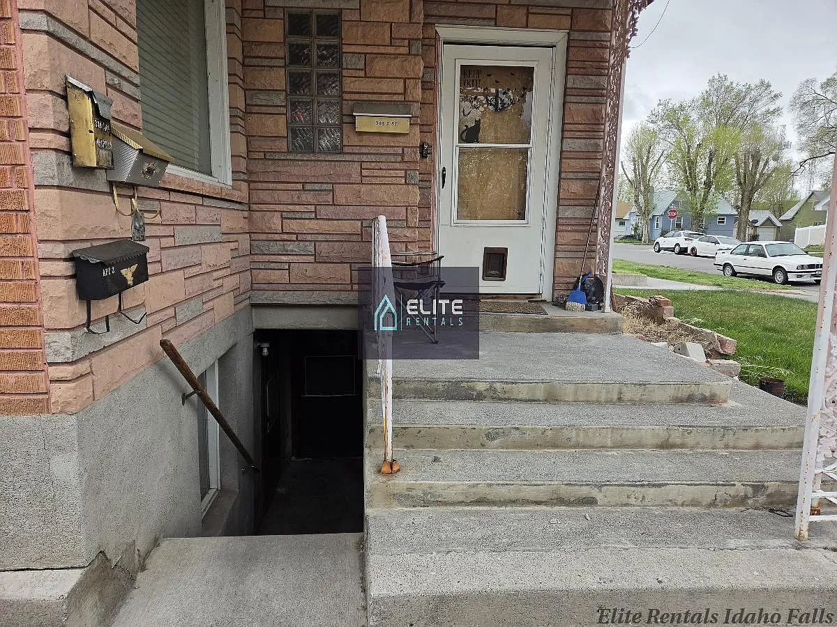 348 I St — Photo 3