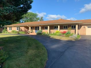 9377 N Regent Rd, Bayside, WI 53217