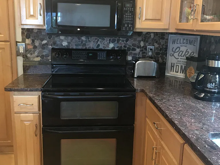 14624 Oakland Beach Ave SE — Photo 16