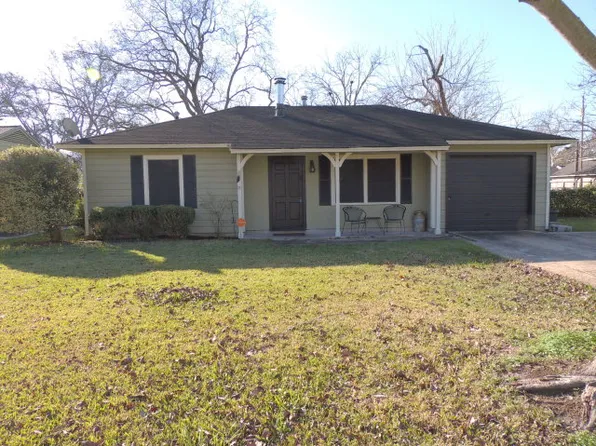 1108 Chevy Chase Dr, Angleton, TX 77515