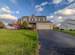 5101 Old Barn Rd, Clay, NY 13041