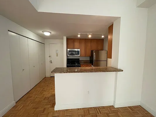 Rented by Carnegie Hill Place | media 31
