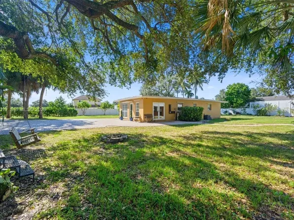 4001 SW 73rd Ave, Davie, FL 33314