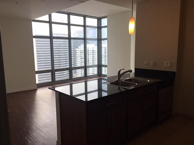 1st image of 552 W Kinzie St #W1305