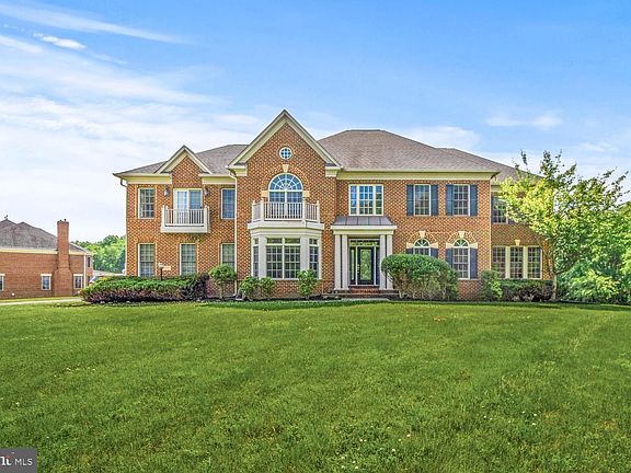 2nd image of 16616 Norbeck Farm Dr