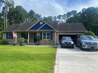 840 Old Folkstone Rd, Sneads Ferry, NC 28460