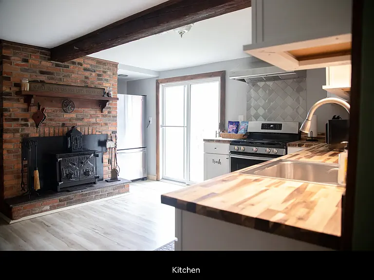 19 N Main St — Photo 14