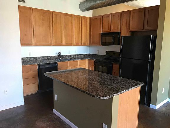 3rd image of 1511 Locust St APT 704