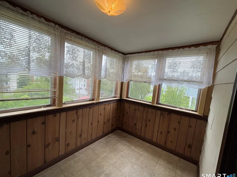 127 Booth St #1 — Photo 16
