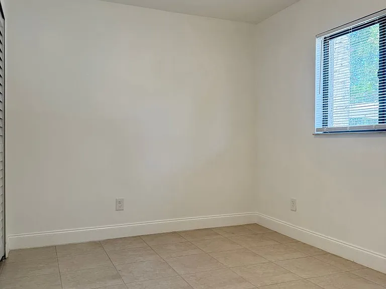 130-136 Cape Coral Pkwy W — Photo 29