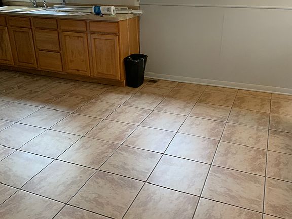 3rd image of 540 Spartan Ave