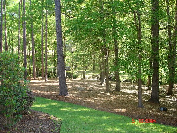 2nd image of 300 Woodbridge Cir