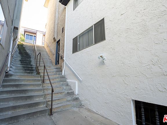 4th image of 363 Pershing Dr