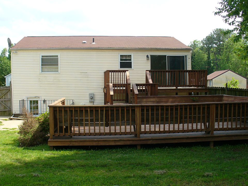 2nd image of 8716 Pine Top Dr