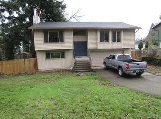 5237 SE Hill Rd, Milwaukie, OR 97267
