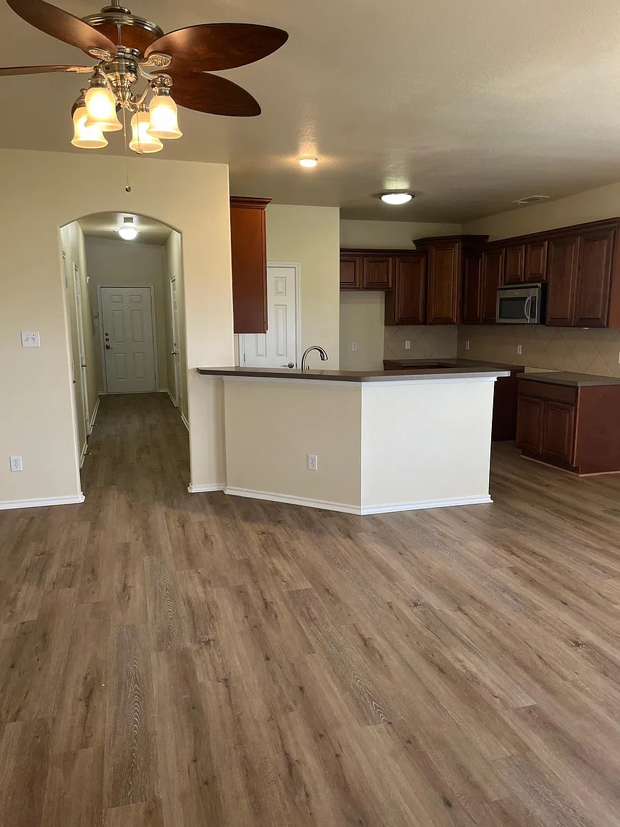 Building Photo - 191A Melody Ln #A