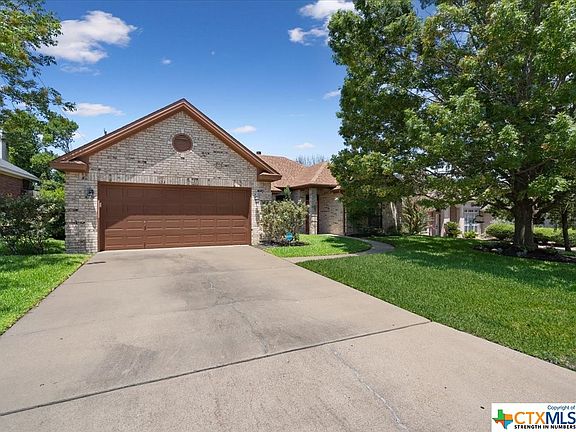 3rd image of 2504 Pin Oak Dr