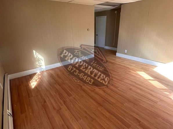 11 Union St APT 3