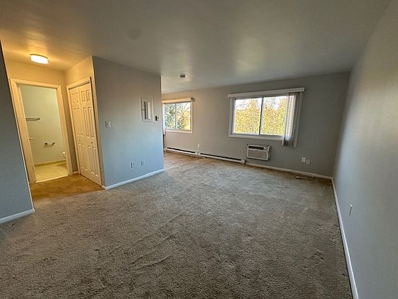 3rd image of 2132 19th St N APT 203