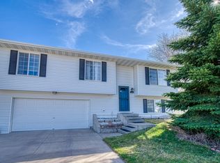 209 W Laurel St, Gillette, WY 82718