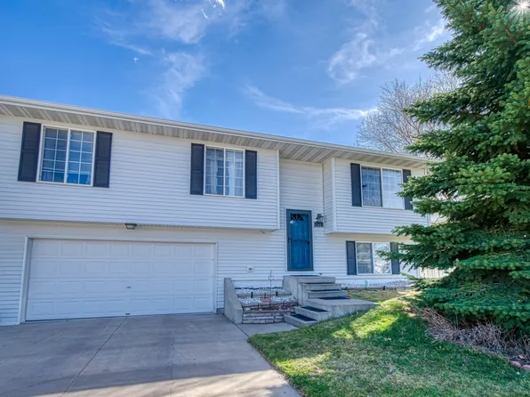 209 W Laurel St, Gillette, WY 82718