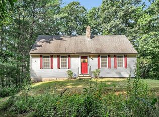 548 Reservoir Rd, Lunenburg, MA 01462