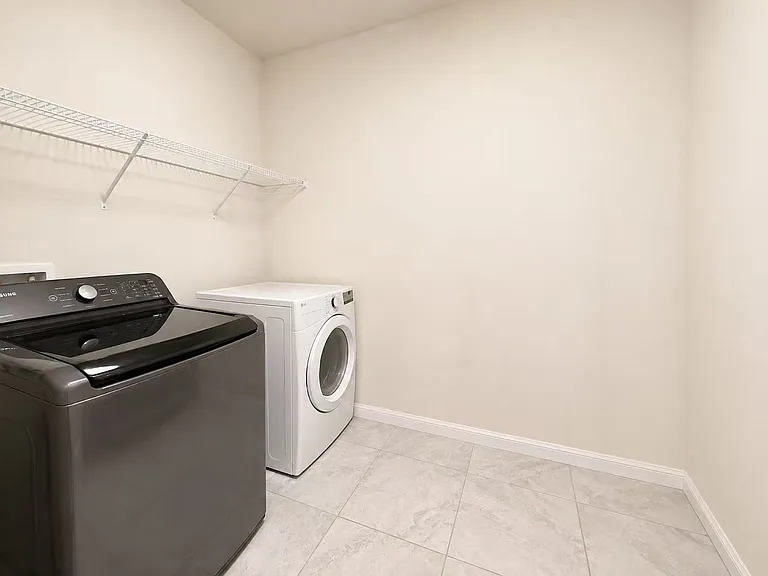 5009 Wabash Pl — Photo 27