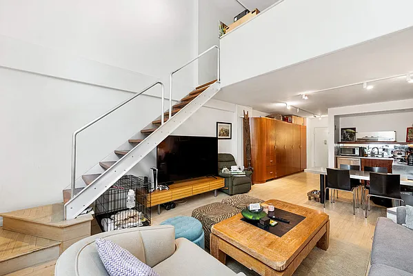 Rented by Compass | media 10