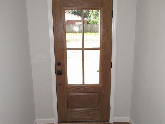 4th image of 308 S Elm St