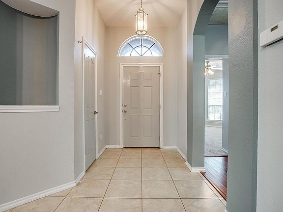 2nd image of 5049 Bedfordshire Dr