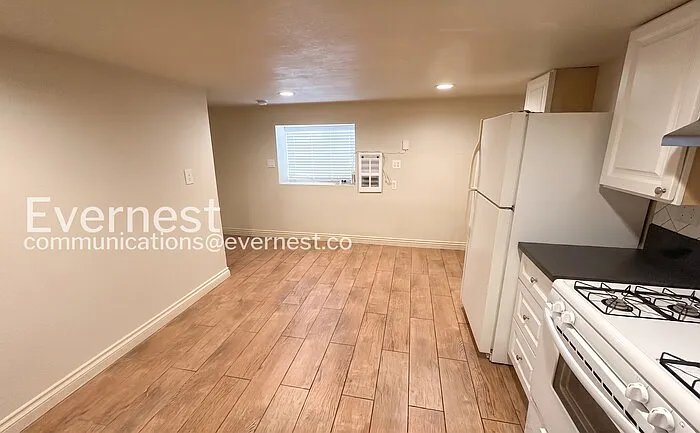 5015 Melrose Ave #C — Photo 8