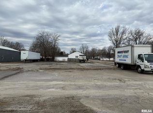 1200 S Court St, Marion, IL 62959