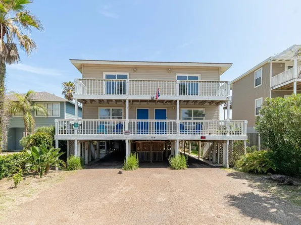 129 E Gardenia St, South Padre Island, TX 78597