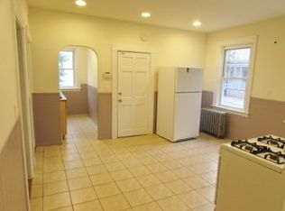 55 Vinton St #2, Providence, RI 02909