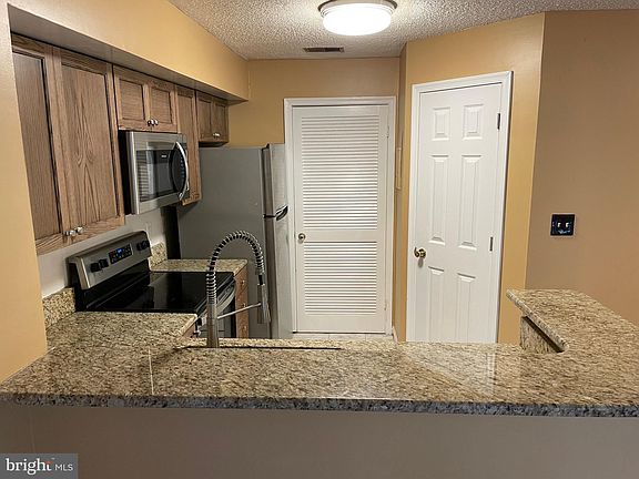 5th image of 6012 Curtier Dr #6012A