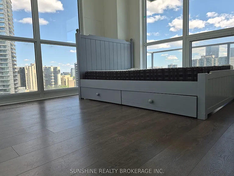 32 Forest Manor Rd #1105 — Photo 3