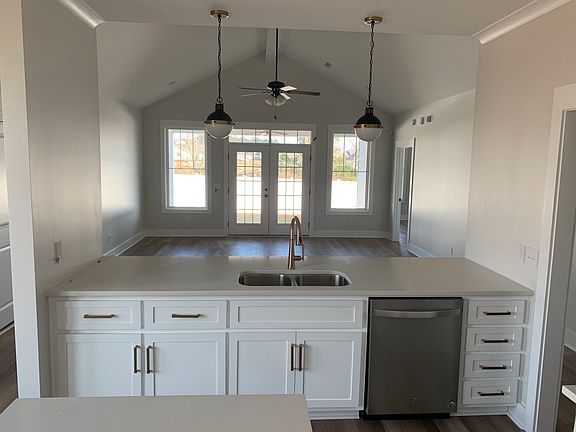 2nd image of 304 Oconee Dr